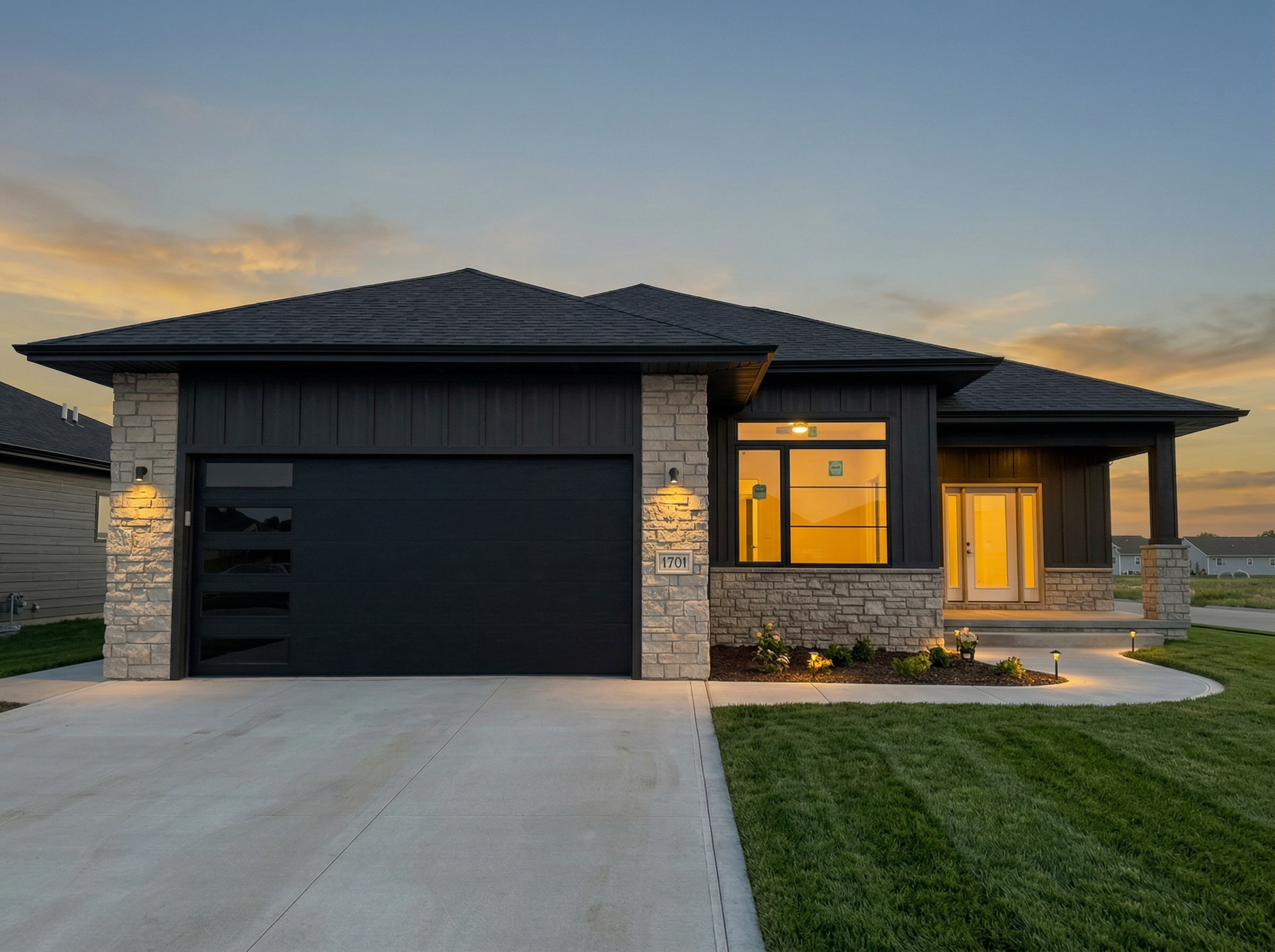 1115 E 19th Street new construction home South Sioux City NE — Hovey Construction